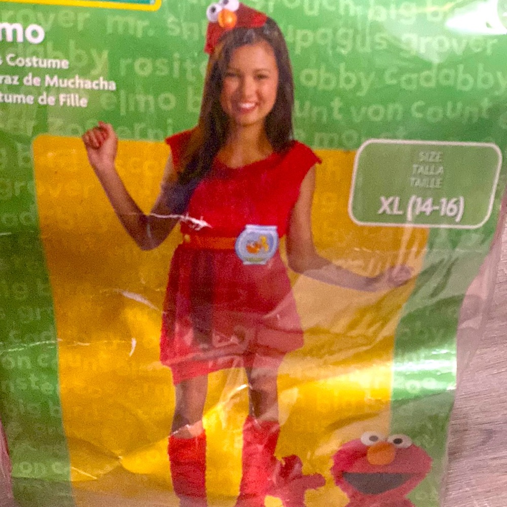 Elmo teen girls